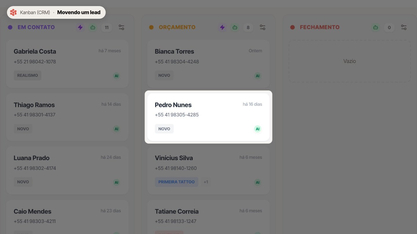 No card você vê o nome, o telefone, há quanto tempo o lead chegou e a etiqueta principal.